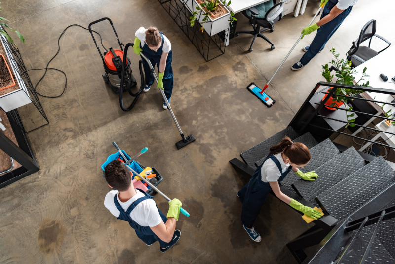Construction Cleaning Team
